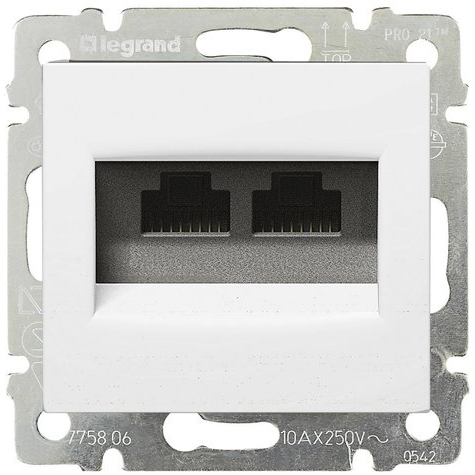 

Розетка компьютерная двойная Legrand Valena UTP RJ45 Cat.6, белый, Valena