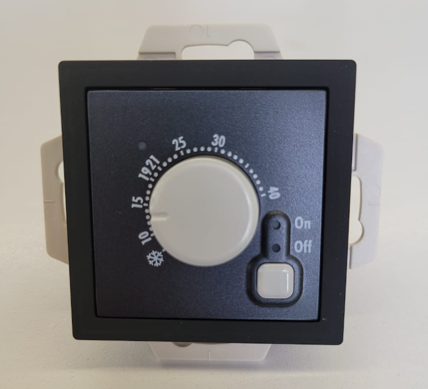 

Терморегулятор для тёплого пола Schneider Electric AtlasDesign, карбон - комплект из термостата для теплого пола с датчиком от Legrand Etika антрацит + адаптер от AtlasDesign карбон, AtlasDesign