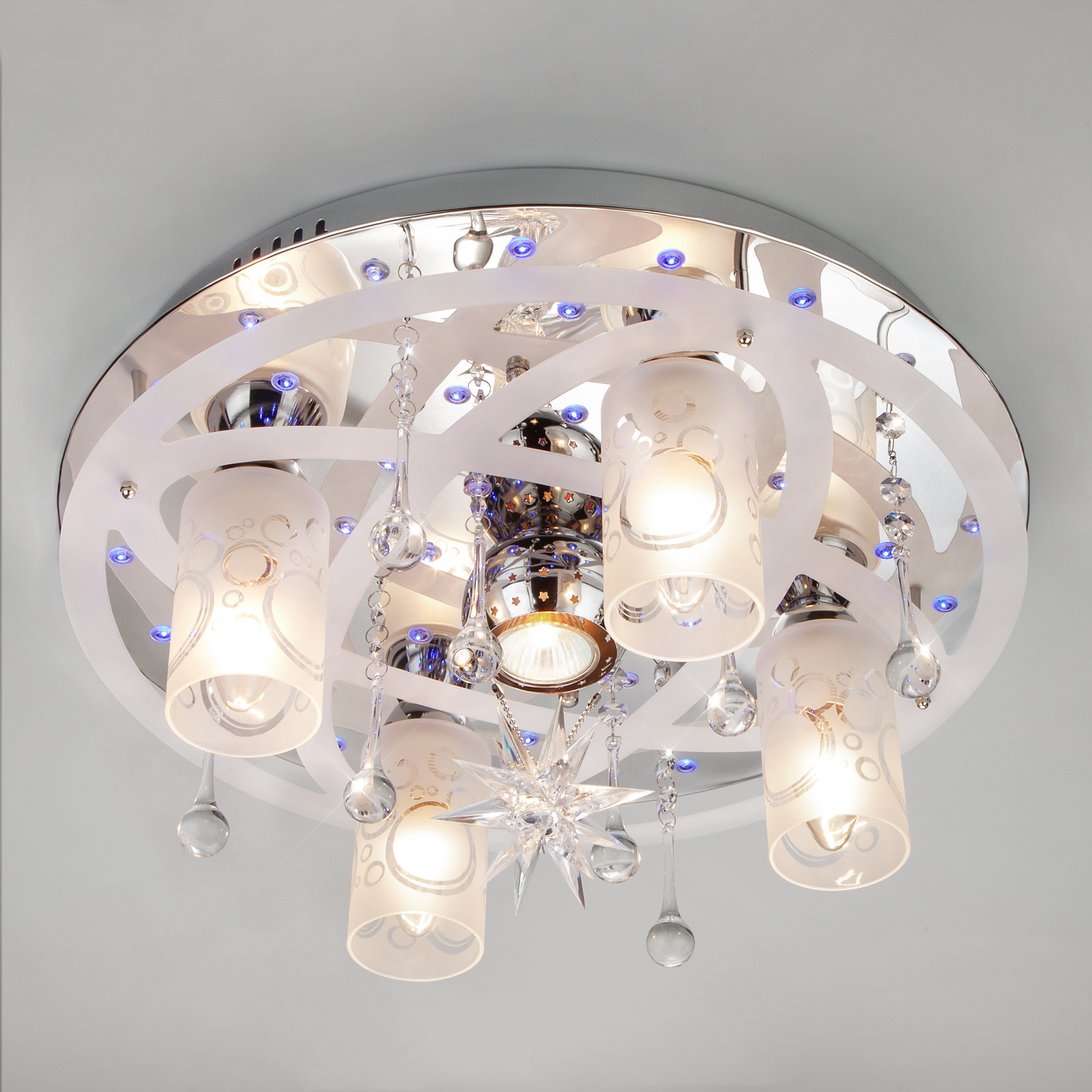 

Eurosvet Светильник с подсветкой и ПДУ 70202/5 хром / белый, Persey