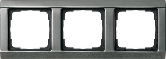 Рамка Gira Edelstahl косая на 3 поста универсальная нержавеющая сталь 3911₽